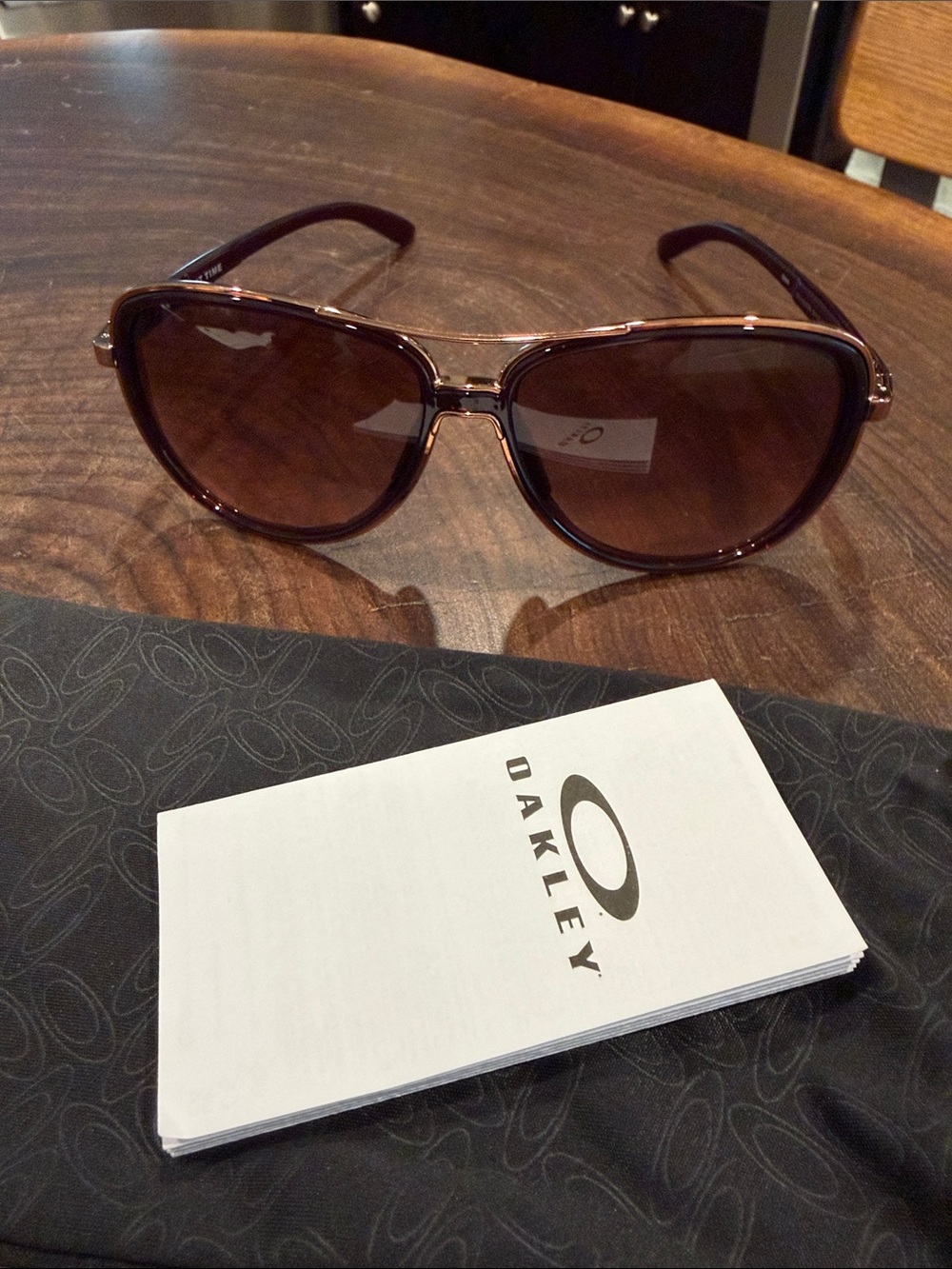 Oakley Brown Gradient Aviator Sunglasses
